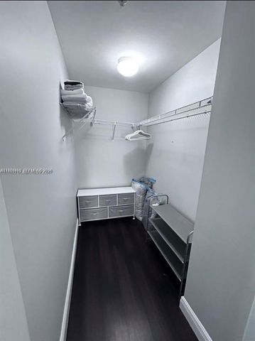 244 NE Biscayne Blvd 440, Miami, FL 33132