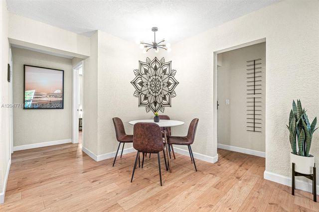 190 NE 21st St, Boca Raton, FL 33431