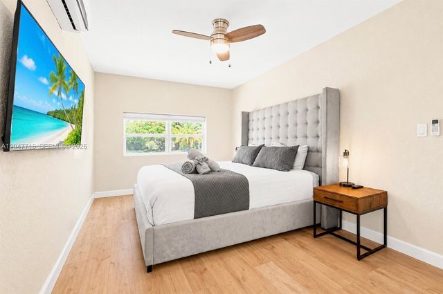 190 NE 21st St, Boca Raton, FL 33431