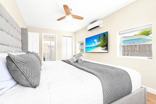 190 NE 21st St, Boca Raton, FL 33431