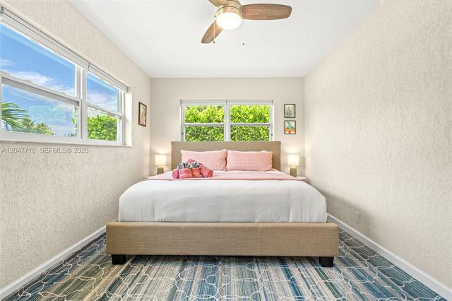 190 NE 21st St, Boca Raton, FL 33431