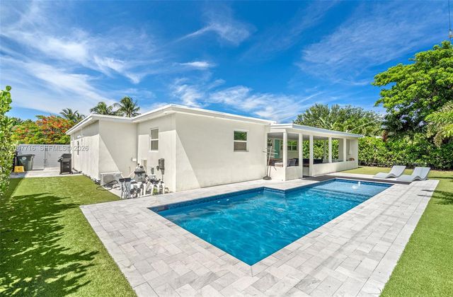 190 NE 21st St, Boca Raton, FL 33431