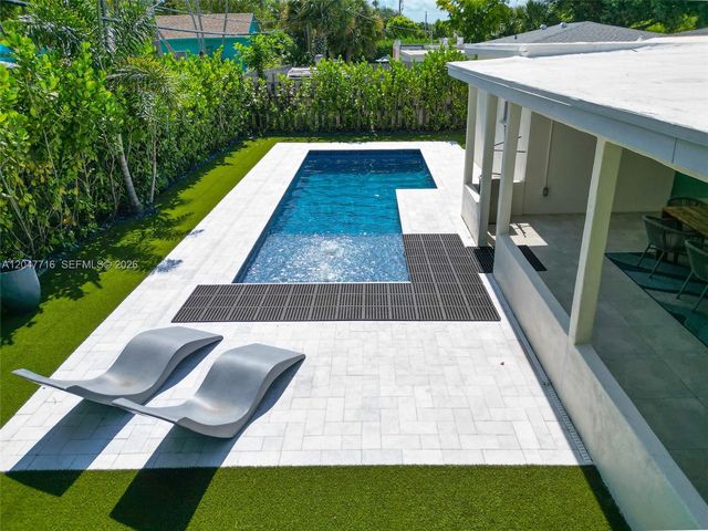 190 NE 21st St, Boca Raton, FL 33431