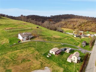 327/329 Sugar Run Road, Waynsbrg/frankln Twp, PA 15370