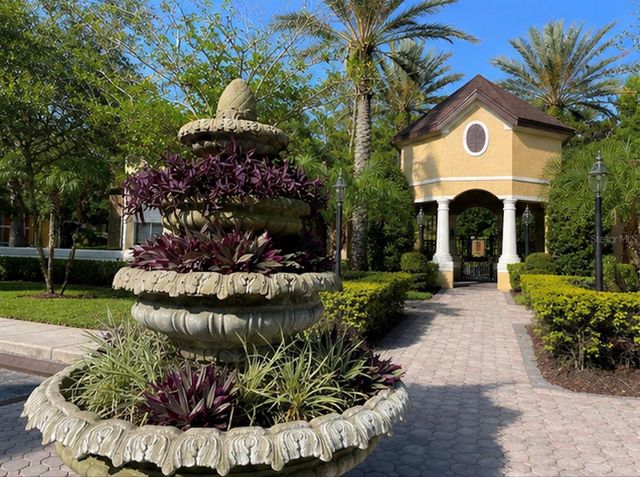 738 CREST PINES DRIVE 728, Orlando, FL 32828