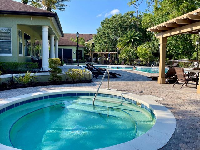 738 CREST PINES DRIVE 728, Orlando, FL 32828