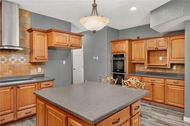 58499 S 700 Road, Watts, OK 74964