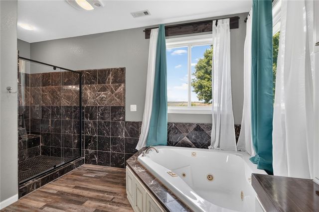 58499 S 700 Road, Watts, OK 74964