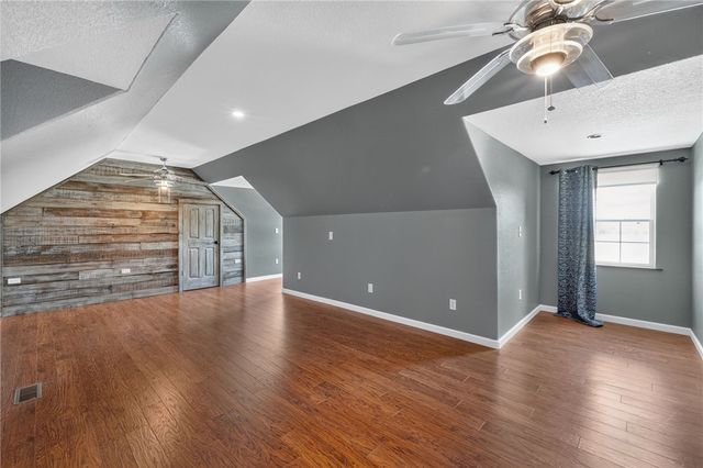 58499 S 700 Road, Watts, OK 74964