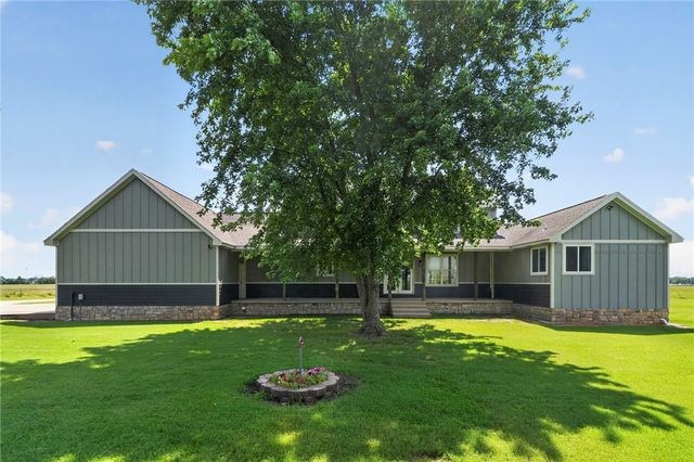 58499 S 700 Road, Watts, OK 74964