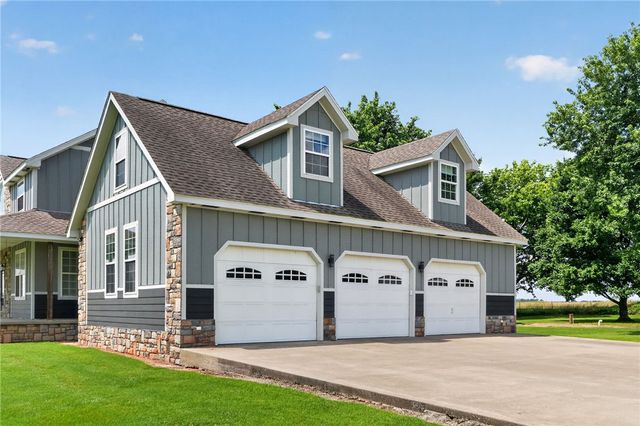 58499 S 700 Road, Watts, OK 74964