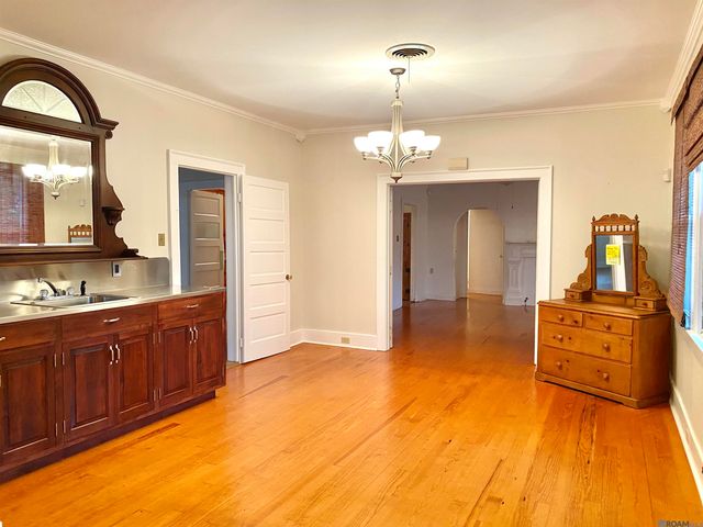 1009 E Main St, New Roads, LA 70760