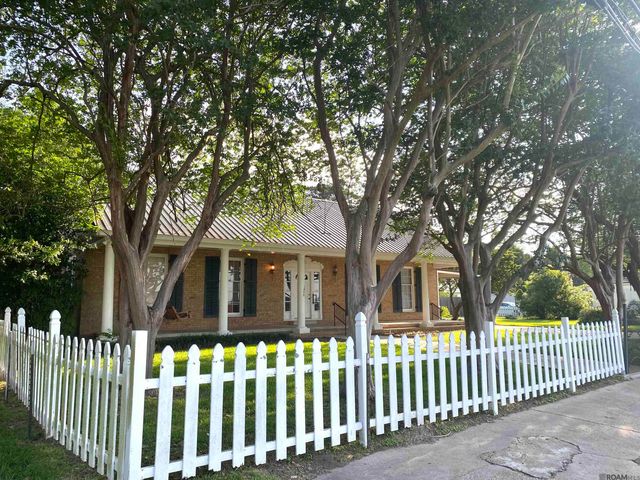 1009 E Main St, New Roads, LA 70760