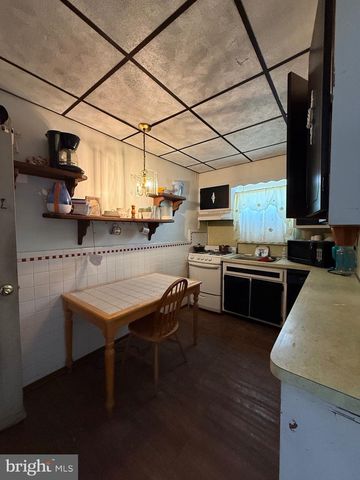 7230 JACKSON ST, Philadelphia, PA 19135