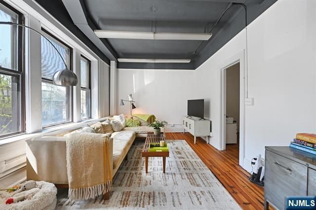 338 Montgomery Street, Jersey City, NJ 07302