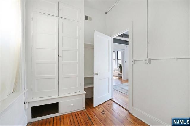 338 Montgomery Street, Jersey City, NJ 07302