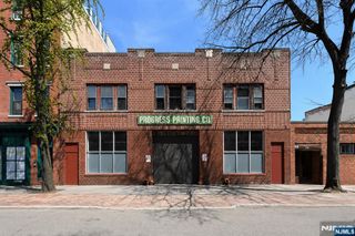 338 Montgomery Street, Jersey City, NJ 07302