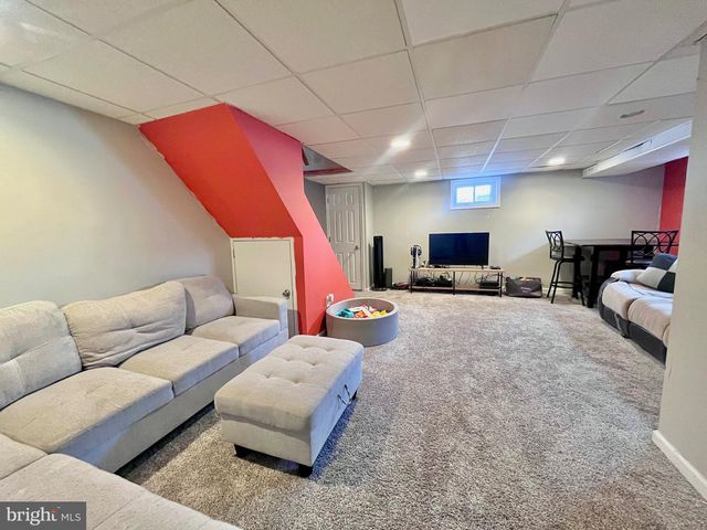 1424 BLACKROCK RD, Swarthmore, PA 19081