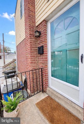 1424 BLACKROCK RD, Swarthmore, PA 19081