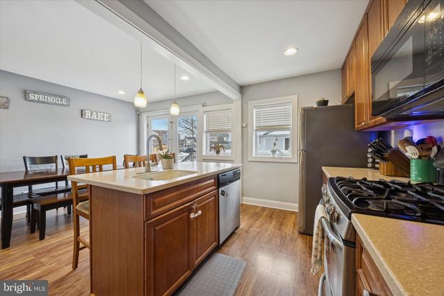 1424 BLACKROCK RD, Swarthmore, PA 19081