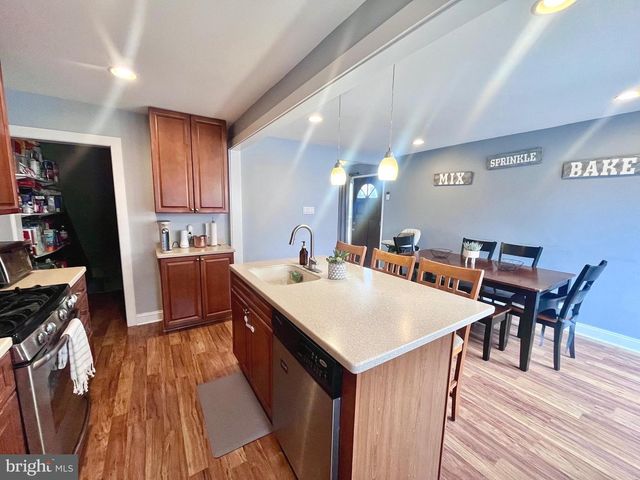 1424 BLACKROCK RD, Swarthmore, PA 19081