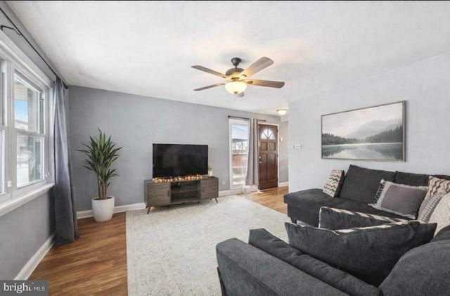 1424 BLACKROCK RD, Swarthmore, PA 19081