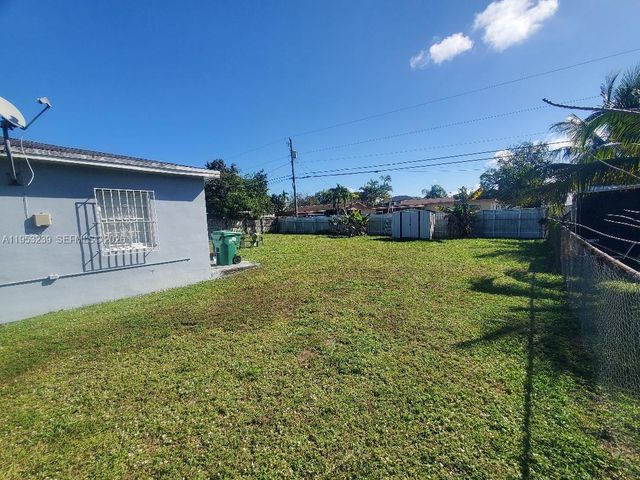 10040 SW 170th Ter, Miami, FL 33157