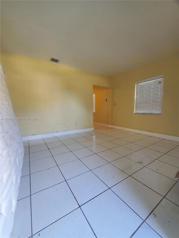 10040 SW 170th Ter, Miami, FL 33157