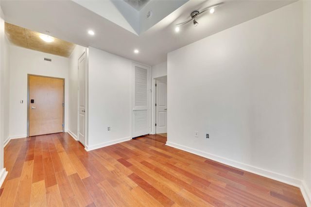 360 Nueces ST 1416, Austin, TX 78701