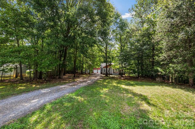 1177 Galway Lane, Clover, SC 29710