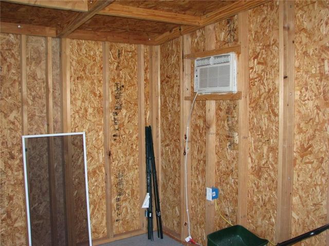 123 Bayliss ST, Hutto, TX 78634