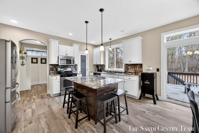 14953 Bignell Drive, Grand Haven, MI 49417