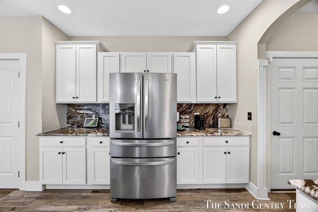 14953 Bignell Drive, Grand Haven, MI 49417