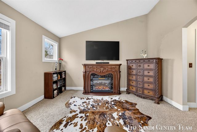 14953 Bignell Drive, Grand Haven, MI 49417