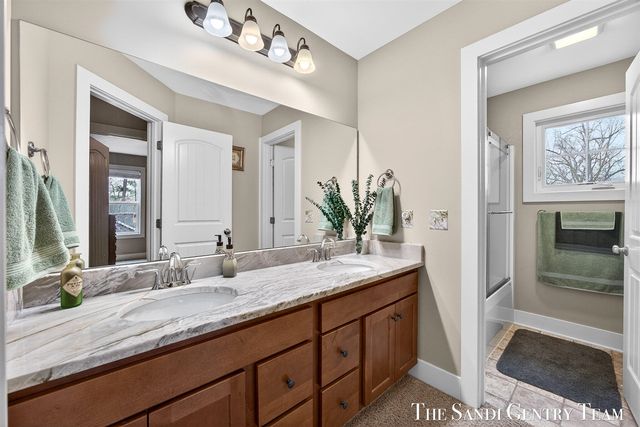 14953 Bignell Drive, Grand Haven, MI 49417