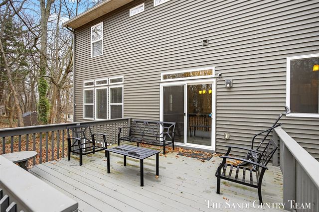 14953 Bignell Drive, Grand Haven, MI 49417