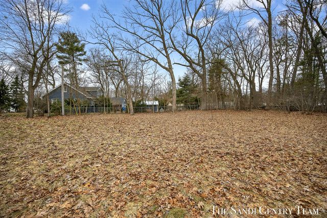 14953 Bignell Drive, Grand Haven, MI 49417