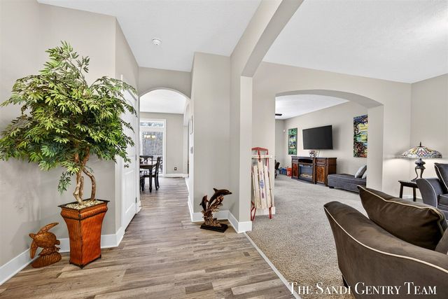 14953 Bignell Drive, Grand Haven, MI 49417