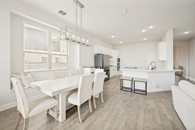 523 William Court, Arlington, TX 76002