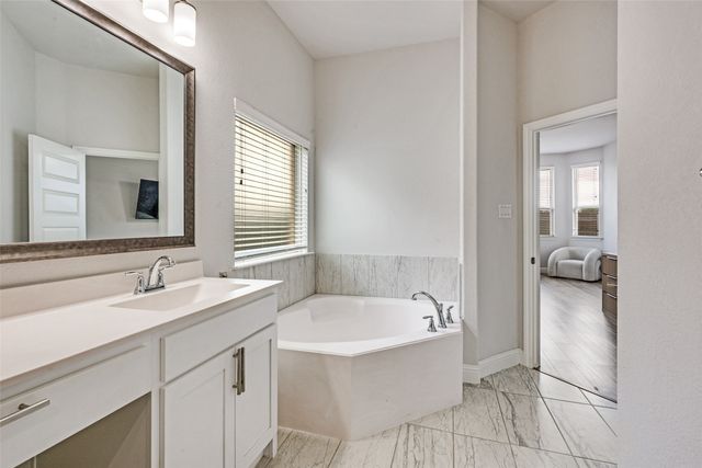 523 William Court, Arlington, TX 76002