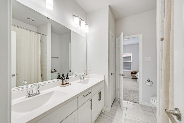 523 William Court, Arlington, TX 76002