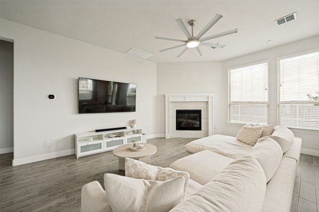 523 William Court, Arlington, TX 76002