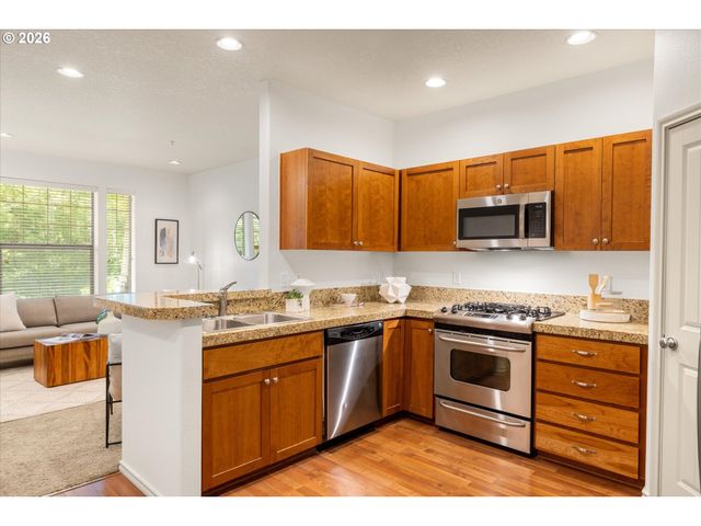4870 Nw OLIVARES Ter, Portland, OR 97229