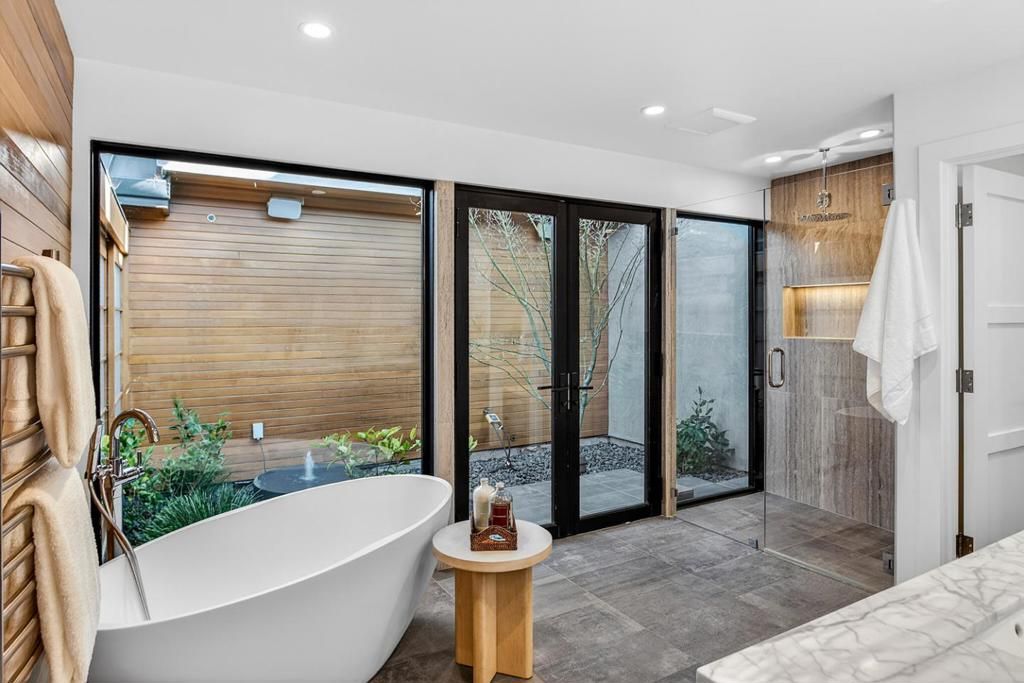 Image 22 of property listing at 1390 Westridge Drive, Portola Valley, CA 94028