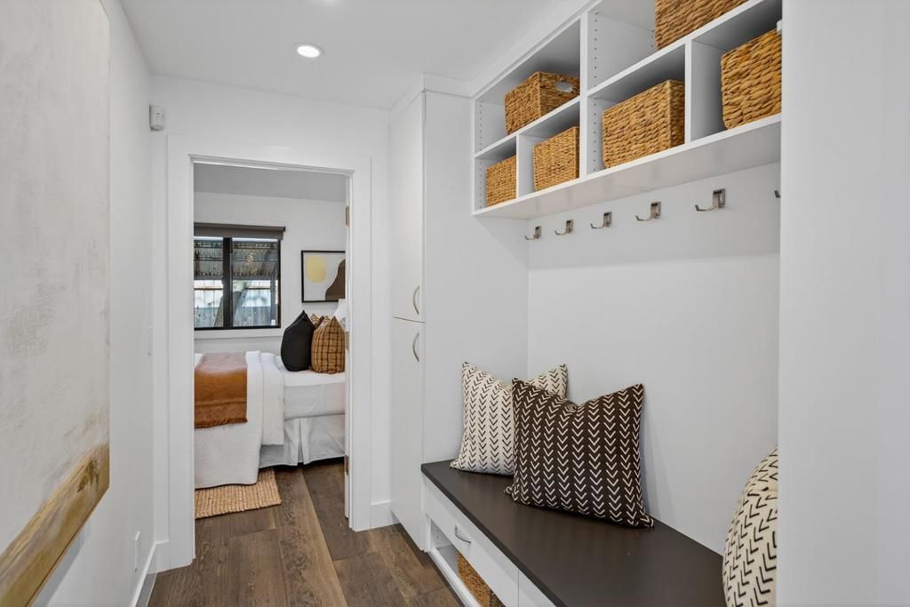 Image 37 of property listing at 1390 Westridge Drive, Portola Valley, CA 94028