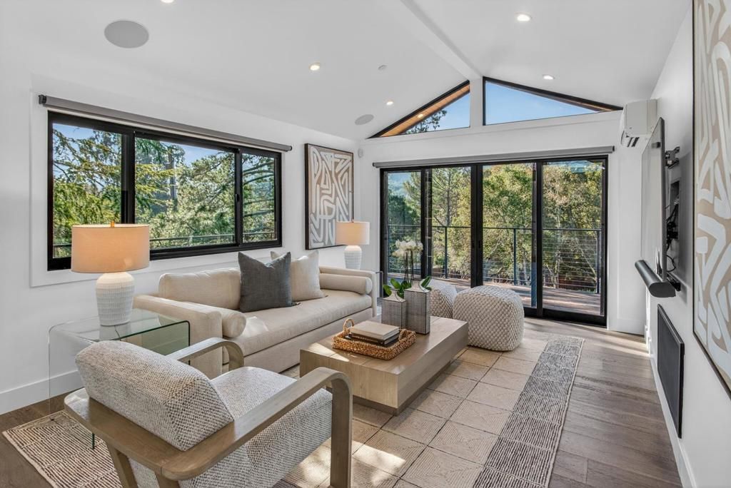 Image 41 of property listing at 1390 Westridge Drive, Portola Valley, CA 94028