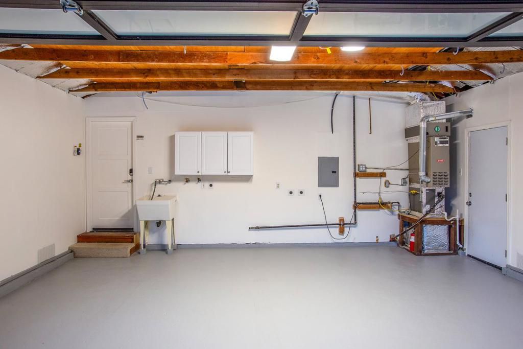 Image 55 of property listing at 1390 Westridge Drive, Portola Valley, CA 94028