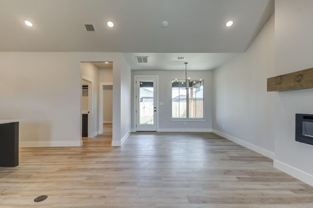 6914 13th Street, Lubbock, TX 79416