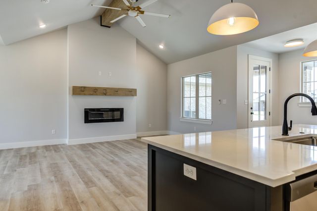 6914 13th Street, Lubbock, TX 79416