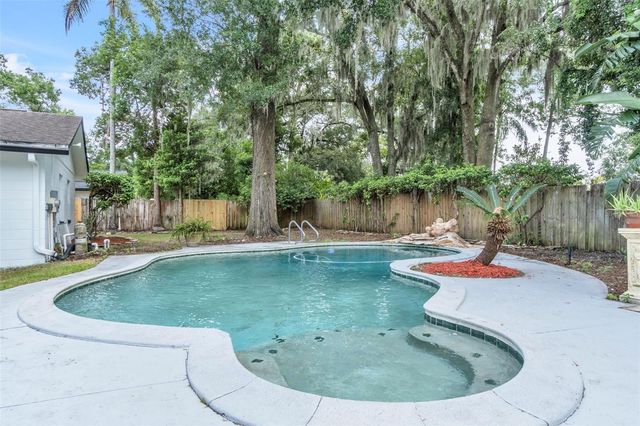 102 OLD HICKORY COURT, Longwood, FL 32750